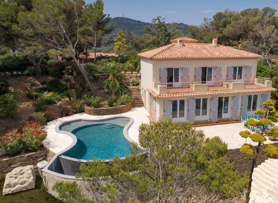 Piscine forme libre Piscine forme libre