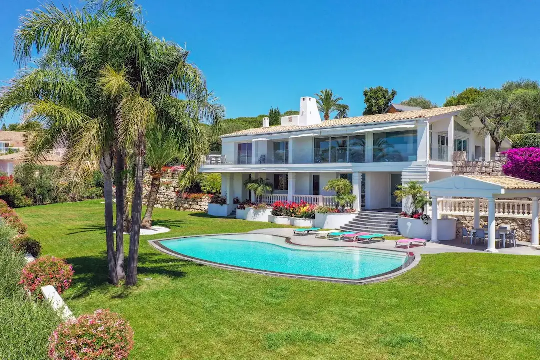 piscine de luxe beton