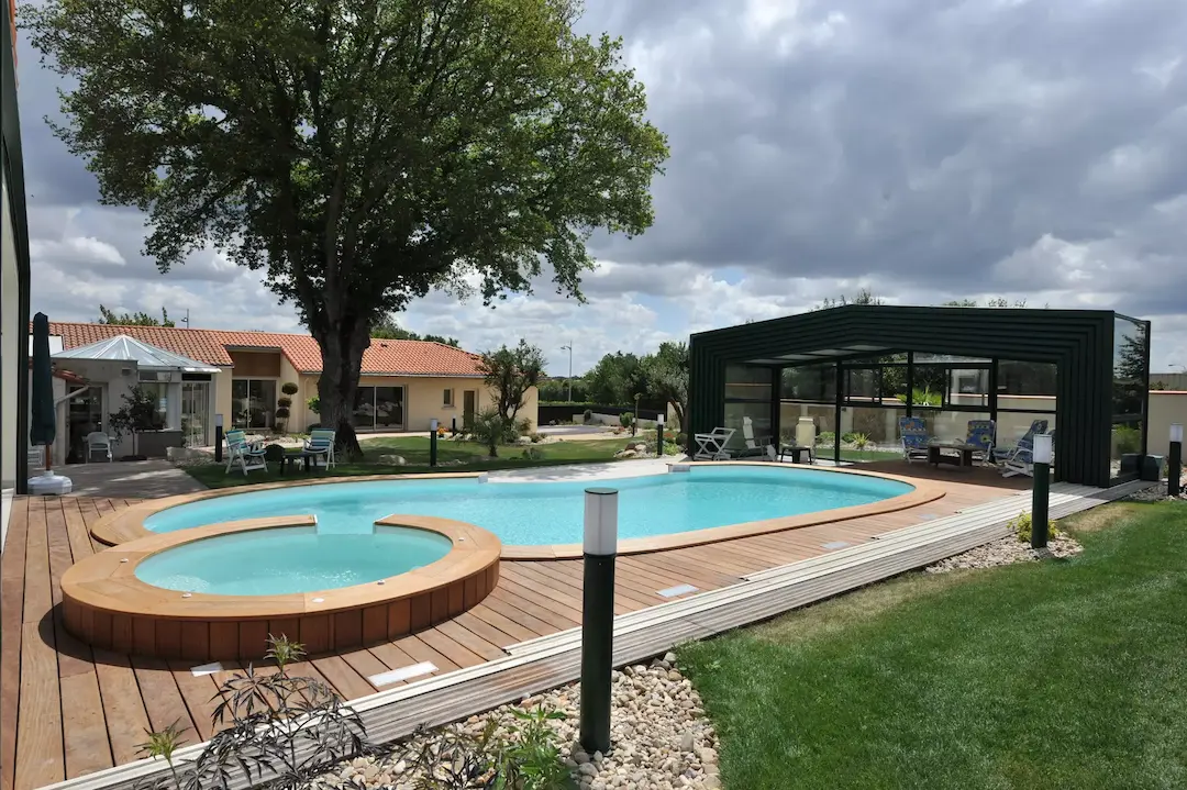 Abri de piscine