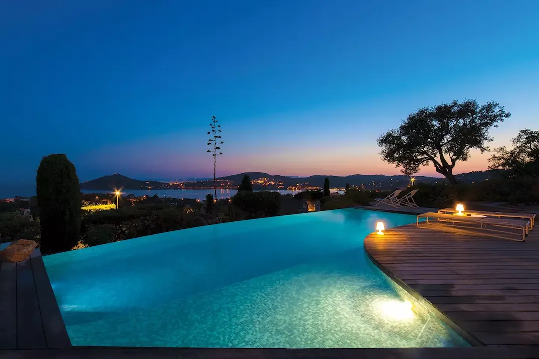 Eclairage led piscine Diffazur : une solution économique