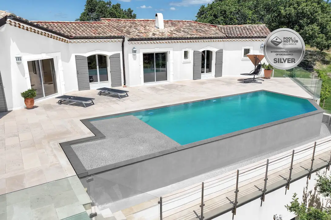 Catégorie "Piscine surélevée" concours PHTA 2025, médaille d'argent