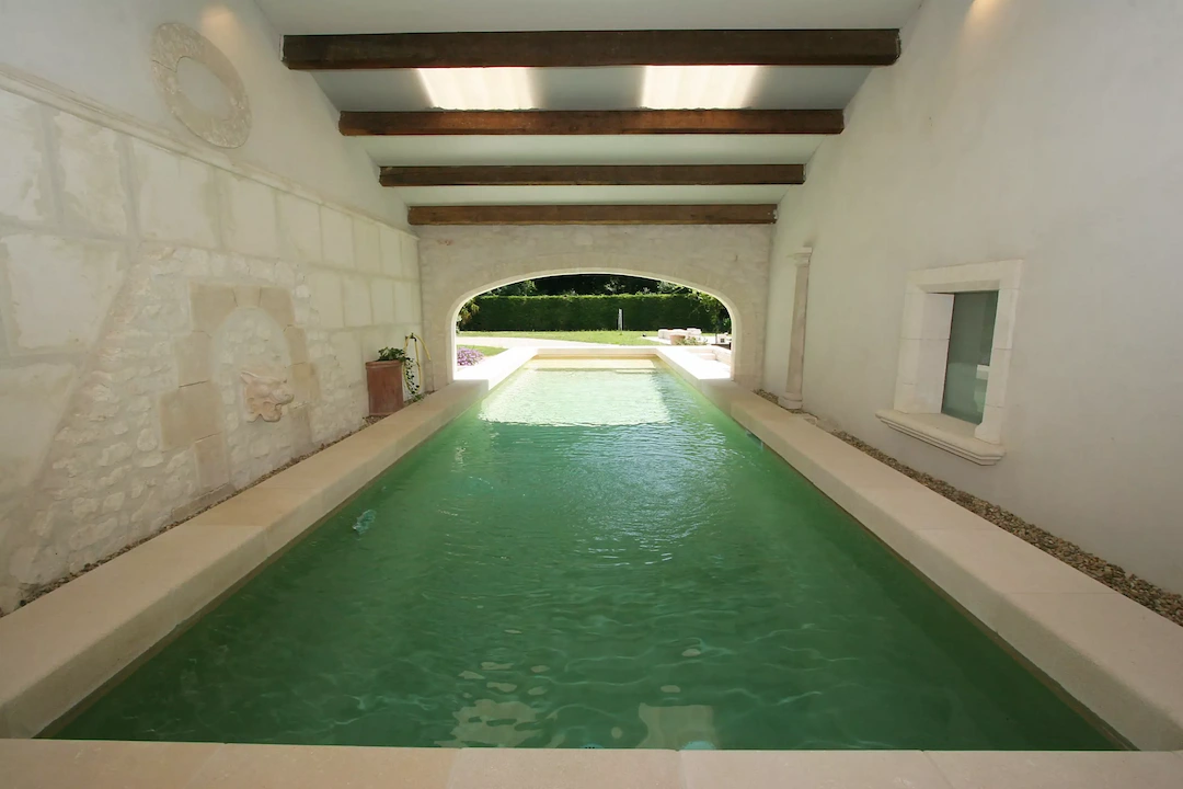 Piscine rectangulaire intérieure extérieure