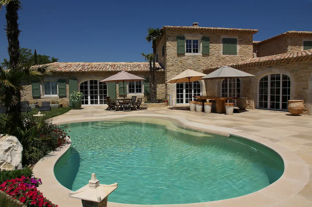 Piscine béton armé pour la qualité et durabilité