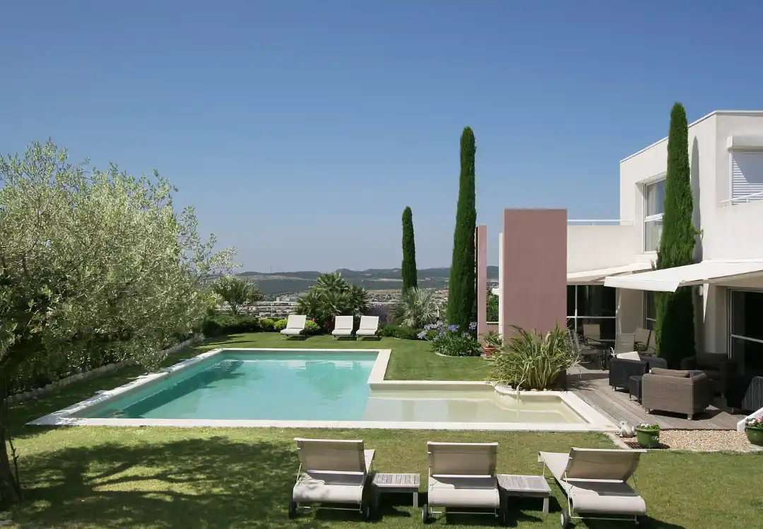 alternative-piscine-en-angle (1)