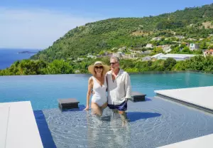 piscine géométrique mer luxe Diffazur