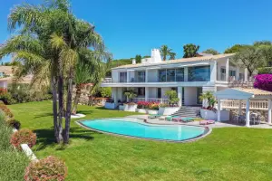 piscine de luxe beton